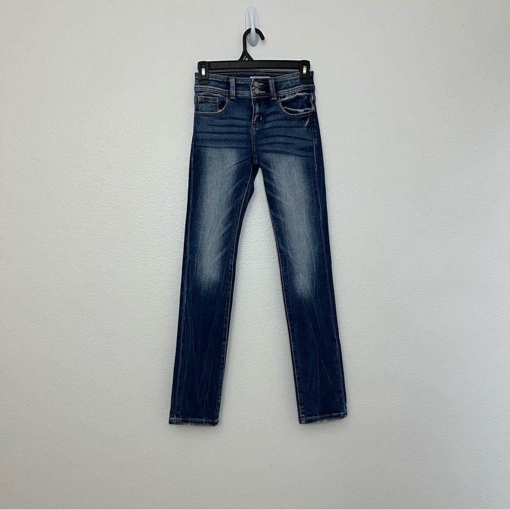 Kancan signature Mid-Rise Straight girl size 12 Long, Blue jeans. Color Nina